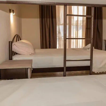 Hotel For Rent Hermanos Stavros (Thessaloniki)